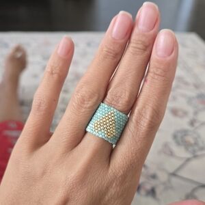Size 10 Gold and Blue Beaded Ring
